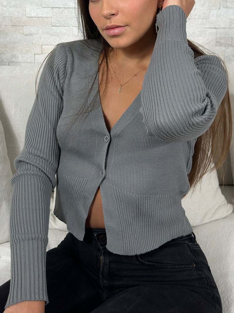 Gray top for women with fashionable long sleeves. www.heracompany.fr