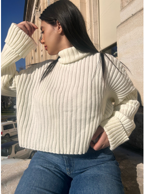 Pull blanc col roulé court pour femme