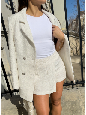 Jupe-short blanc tendance pour le printemps 2024