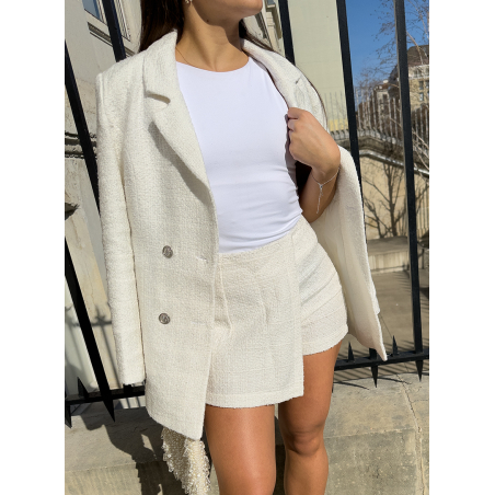 Jupe-short blanc tendance pour le printemps 2024