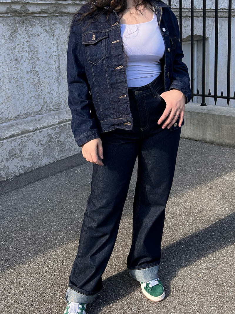 Jean bleu foncé taille haute femme