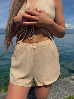 Short beige